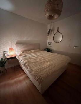 Nähe Messe: Zentrale Wohnung mit Balkon und Loggia, Frankfurt (foto 4)
