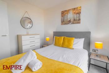 Stylish 2 Bed Apartment on Broad Street!, Birmingham (photo 4)