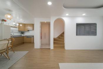 Split Level House in Hongdae, Soul (fotografie 4)