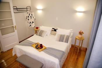 Aroura Neoclassical Home 3BR 2BA, Athen (Foto 3)