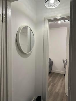Flat in Luton Town Centre, Luton (photo 5)