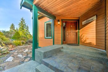 Stunning Sequim Hideaway with Hot Tub and Views, Sequim (fotografie 2)