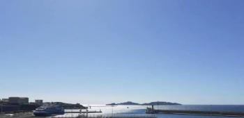 T2 vue mer au pied de La Major, Marseille (fotografie 4)