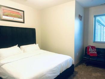 King Size with OSU Theme!, Columbus (foto 2)