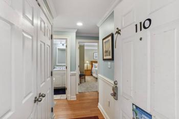Unique 3BR, 1 of 5 Condos w/Huge Poolside Patio, Steps to Beach & Pier, Gated, Tybee Island (Foto 3)