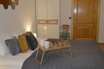 Spacious City Center Family 2 bedrooms apartment, Riga (Foto 3)
