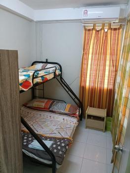 J & I Roomstay B 3 Person with shared bathroom, Sibu (foto 5)