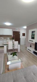Luxury and stylish apartmen, metro station Obelya, Sofia (Foto 3)