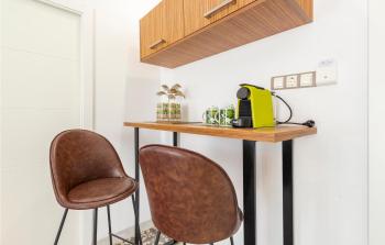 1 Bedroom Gorgeous Apartment In Sevilla, Seville (photo 5)