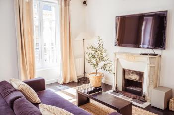 Newly Remodeled 2Bed APT with Elevator - Mobility Lease for Students and Work ONLY- Minimum 30 night stays, Paříž (fotografie 5)