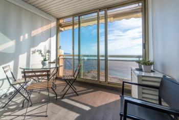 SEA FRONT - panoramic sea view studio with terrace, Nice (fotografie 3)