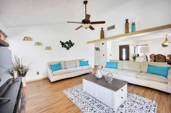 Centrally located Spacious Vacation Hom 13 m strip, Las Vegas (photo 3)