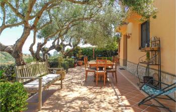 Mages, Casteldaccia (foto 3)