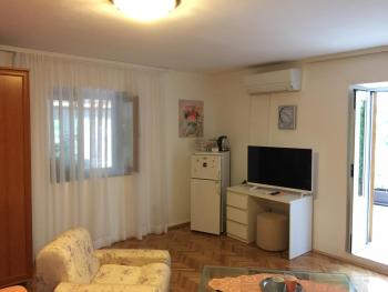 Room in Nerezine with balcony, Wifi 4827-5, Nerezine (fotografie 2)