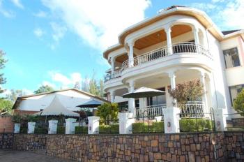 Step Town, Kigali (photo 2)