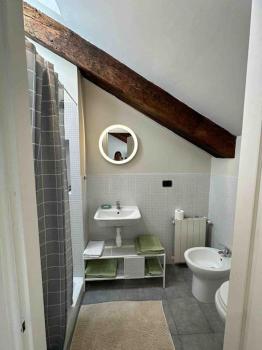 Piccolo loft sui tetti di Torino, Turín (fotografie 2)
