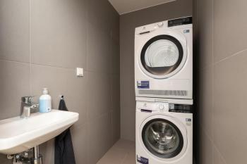 4bdr Modern and Stylish Apartment near Kadriorg with Free Parking, Tallinn (photo 5)