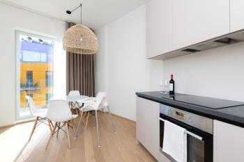 4bdr Modern and Stylish Apartment near Kadriorg with Free Parking, Tallinn (photo 3)