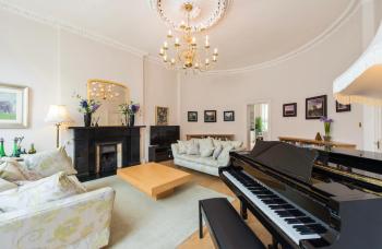 Luxurious city centre self catering apartment, Edinburgh (photo 4)