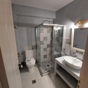 Neon, Larisa (Foto 5)