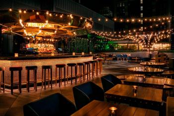 Moxy NYC Times Square, New York (photo 2)