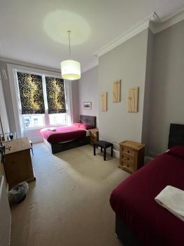 Sauchiehall Street West End Apartment, Glasgow (photo 3)