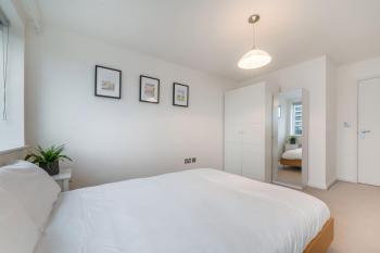 Luxury 2 Bedroom Apartment, Balcony View, Holland Park, Notting Hill, Chelsea, Complimentary Fast WiFi, Tea & Coffee, Londýn (fotografie 4)