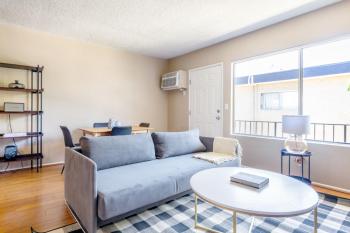 Sherman Oaks 1BR w Gym Pool nr Ventura Blvd LAX-461, Los Angeles (fotografie 3)