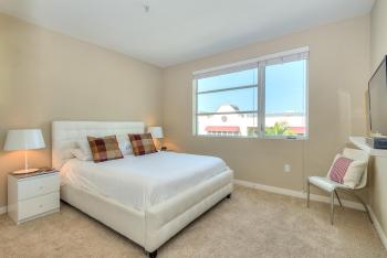Awesome Top Floor 2-Bedroom with Balcony, Los Angeles (fotografie 2)