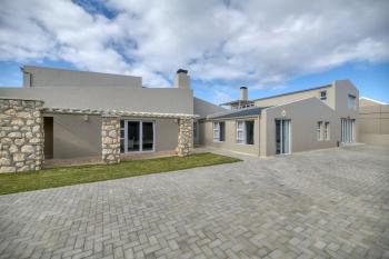 Engel, Struisbaai (photo 2)