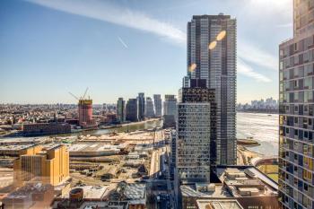 LIC 2BR w WD Elevator Doorman nr E River NYC-766, New York (photo 4)