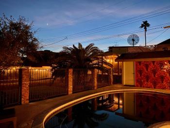 Newer Ranch with Pool and Hot Tub near the Strip and Freemont street., Las Vegas (photo 3)
