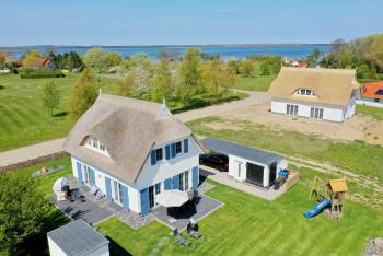 Haus in idyllischer Lage mit Sauna, Terrasse und Garten - Villa Morgensünn, Trent (photo 3)