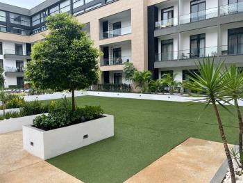 King Size Bed & 129 Mb Data Speed 1BR en suite with pool at Embassy Gardens, Cantonment, Accra, Accra (foto 3)
