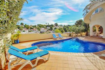 May-10 - modern, well-equipped villa with private pool in Benissa, Benissa (foto 2)