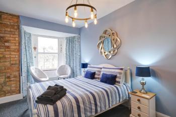 Seashell House with SEA VIEWS and FREE GYM POOL PASS, Amble (Foto 2)