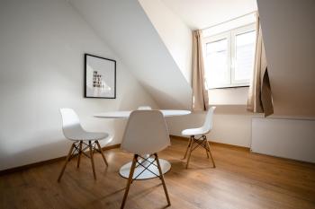 Top Old Town Apartment 2 baths, Düsseldorf (photo 4)