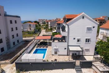 Apartment in Okrug Gornji with sea view, terrace, air conditioning, WiFi 5134-1, Trogir (photo 5)