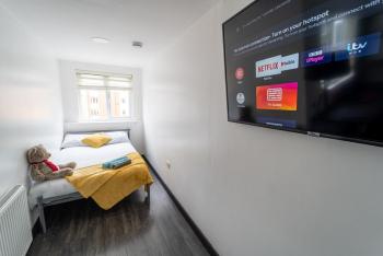 STAY SA Cosy equipped studios available 10 mins from the city! Free WIFI &50 SMART TV's!, Birmingham (Foto 5)
