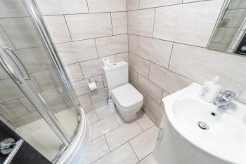 STAYSA Equipped studios near QE and UOB in GuestHouse close to the city!, Birmingham (foto 2)