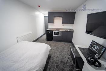 76 Bournbrook road Equipped studios near QE, Birmingham (photo 4)