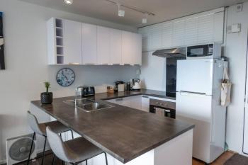 Centrally Located Light-filled Studio w Parking, Auckland (zdjęcie 4)