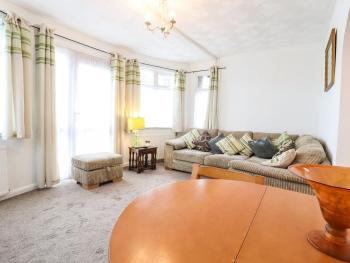 21 Crossways, Clacton-on-Sea (photo 4)