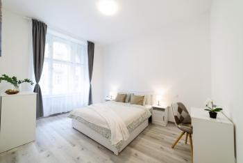 New apartments near Dancing house, Prag (Foto 2)