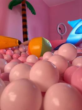 #1 Most Viral Pink House w Ball Pit, Liverpool (zdjęcie 5)