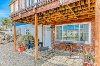 Cake by the Ocean, Lincoln City (photo 4)