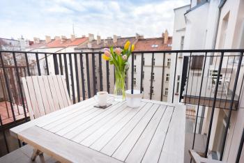 Bright Studios near Old Town & Excellent City Access by EasyBNB Premium, Прага (фото 3)