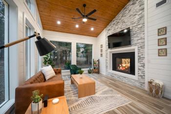 Sugar in the Pines - Luxury Honeymoon Cabin, Broken Bow (photo 4)