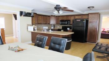 Full Kitchen - Shared Pool - By Loverentals, Holmes Beach (photo 4)