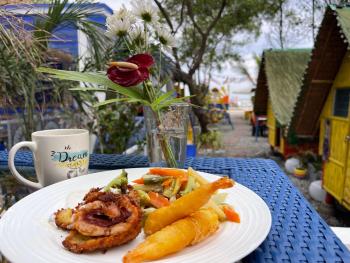 Beachfront Glamping with Mini Pool Exclusive Property, Lingayen (photo 3)